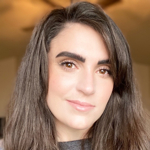 Meet your Posher, Holly - Picture 1 of 1